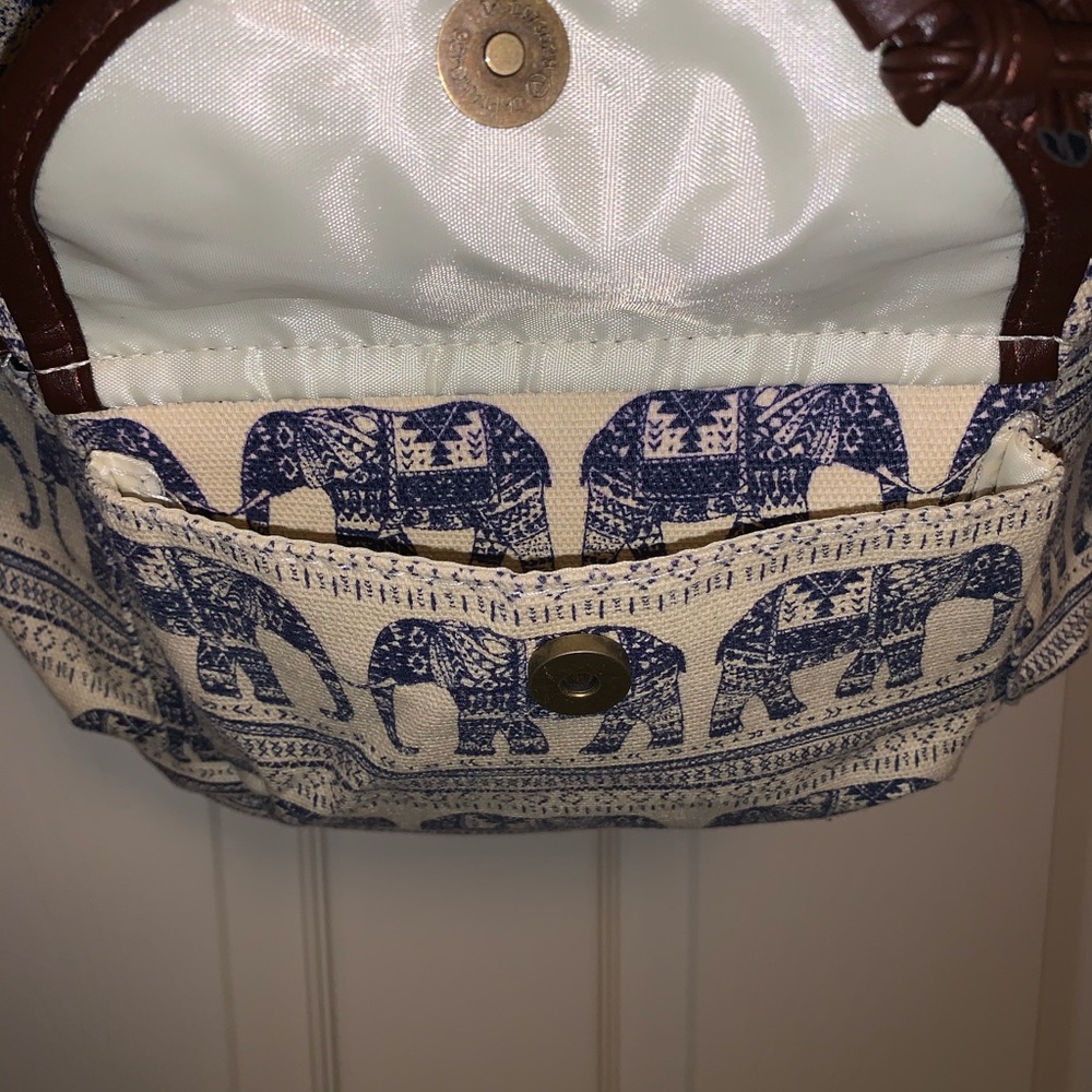 Book bag - Picture 4 of 5